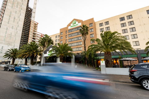 Holiday Inn Parramatta - Hobart Tourism 1