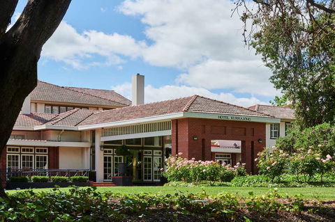 Hotel Kurrajong Canberra - Hobart Tourism 0