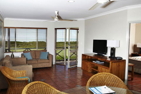 Moonlight Bay Suites - Hobart Tourism 0