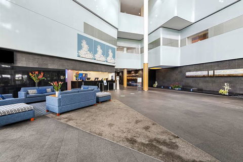 Shangri-La Hotel, The Marina - Hobart Tourism 2