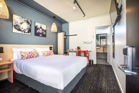 Monash Hotel - Tourism TAS 1