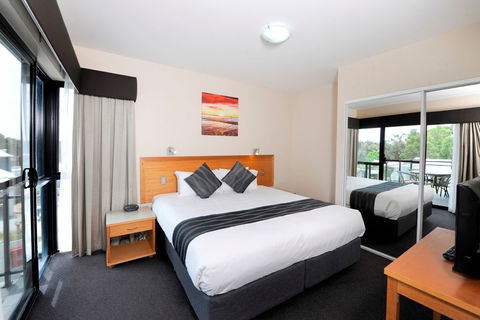 Assured Ascot Quays Apartment Hotel - Tourism TAS 2