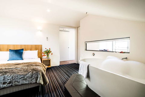 Salamanca Wharf Hotel - Hobart Tourism 2