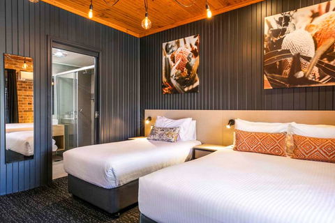 Macquarie Inn - Tourism TAS 2
