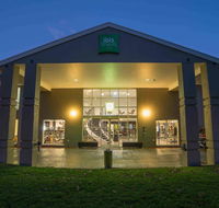ibis Styles Canberra - Tourism TAS