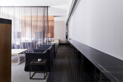 Little National Hotel Canberra - Hobart Tourism 16