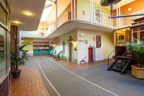 Quality Hotel Dickson - Tourism TAS 12