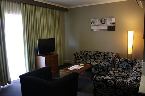 Quality Hotel Dickson - Tourism TAS 21