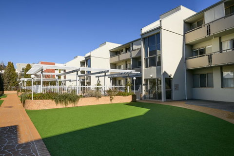 Accommodate Canberra - The Summit - Tourism TAS 3