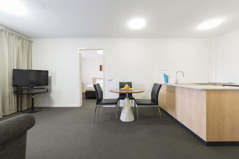 Ramada Encore Belconnen - Tourism TAS 9