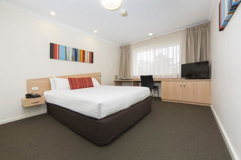 Ramada Encore Belconnen - Tourism TAS 33