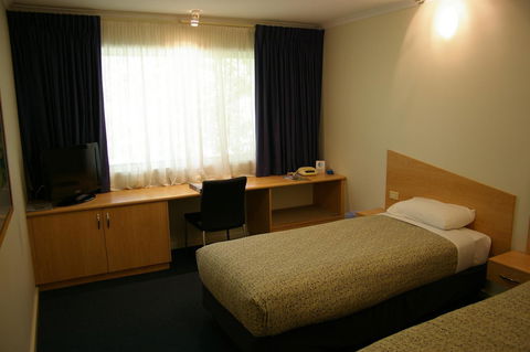 Ramada Encore Belconnen - Tourism TAS 19