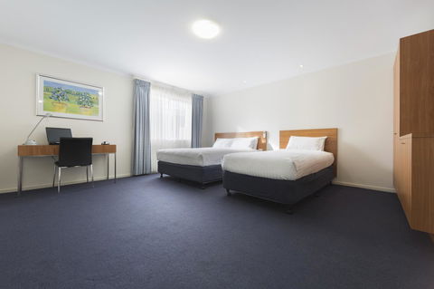 Ramada Encore Belconnen - Tourism TAS 13