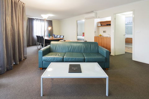 Ramada Encore Belconnen - Tourism TAS 25