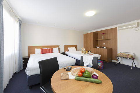 Ramada Encore Belconnen - Tourism TAS 37