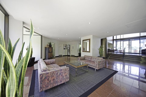 BreakFree Capital Tower Apartments - Tourism TAS 21