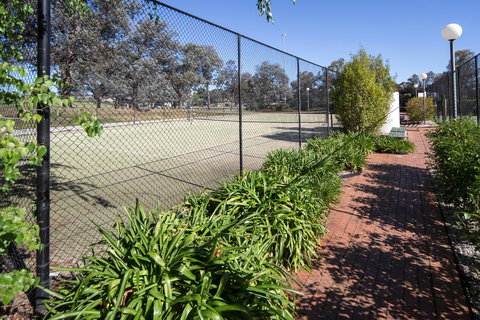 BreakFree Capital Tower Apartments - Tourism TAS 19