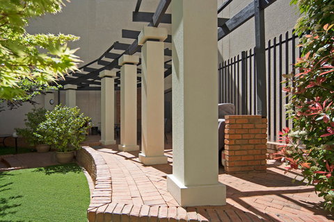 BreakFree Capital Tower Apartments - Tourism TAS 9