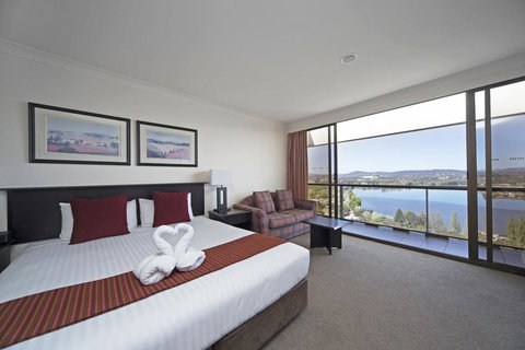BreakFree Capital Tower Apartments - Tourism TAS 38
