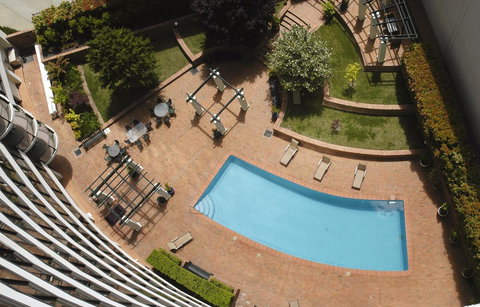 BreakFree Capital Tower Apartments - Tourism TAS 12