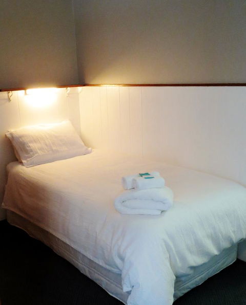 Stansbury Holiday Motel - Tourism TAS 31