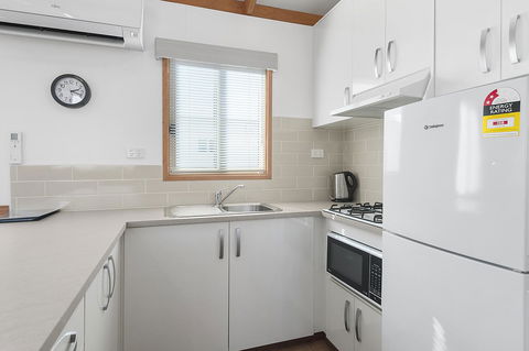 Port Broughton Tourist Park - Tourism TAS 18