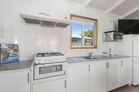 Port Broughton Tourist Park - Tourism TAS 34