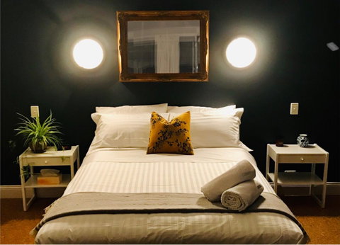 The Lake House Retreat - Tourism TAS 16