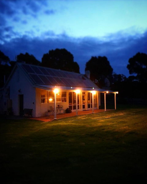 The Lake House Retreat - Tourism TAS 23