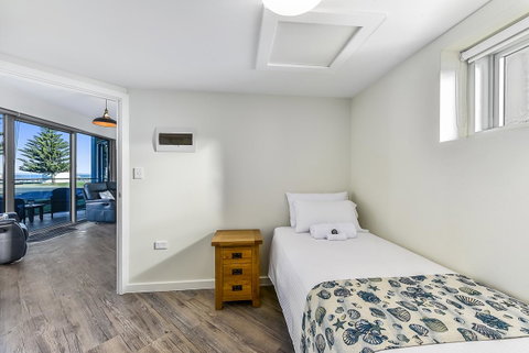 Bonnies Of Beachport - Tourism TAS 29