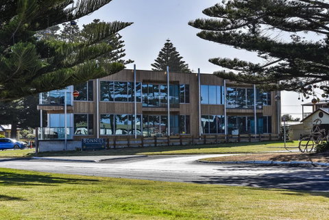 Bonnies Of Beachport - Tourism TAS 25