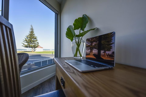 Bonnies Of Beachport - Tourism TAS 34