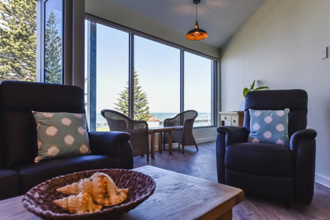 Bonnies Of Beachport - Tourism TAS 37