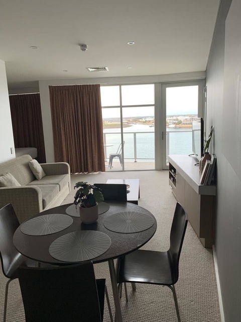 Wallaroo Marina Stayz - Tourism TAS 8