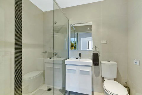 Lakeside Waterfront Apartment The Entrance - Tourism TAS 11