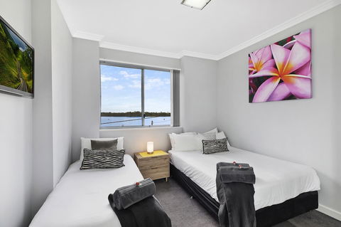 Lakeside Waterfront Apartment The Entrance - Tourism TAS 10