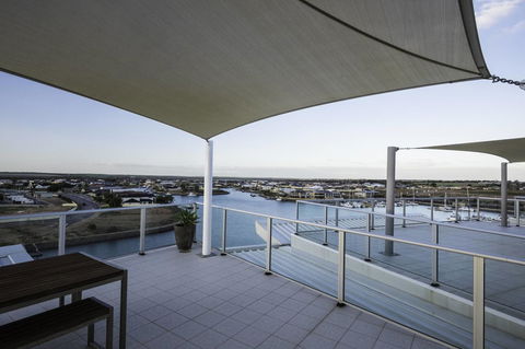 Wallaroo Marina Apartments - Tourism TAS 34