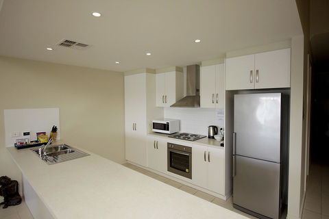 Wallaroo Marina Apartments - Tourism TAS 6