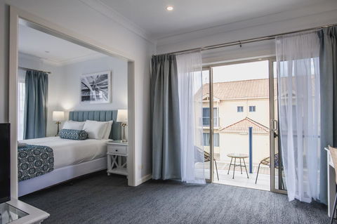 Marina Hotel - Tourism TAS 8