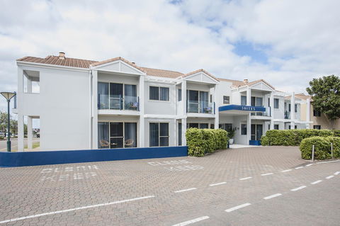 Marina Hotel - Tourism TAS 19