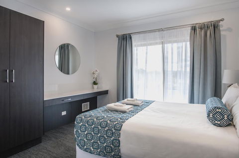 Marina Hotel - Tourism TAS 4