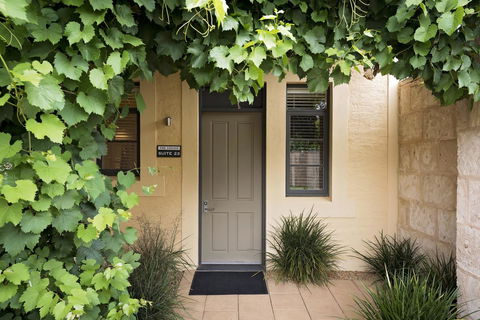 The Louise - Hobart Tourism 5