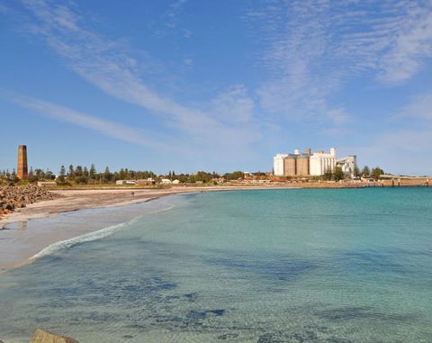 Wallaroo Marina Waterfront Luxe Apartment - Tourism TAS 3