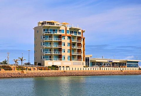 Wallaroo Marina Waterfront Luxe Apartment - Tourism TAS 24
