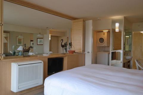 Pacific Bay Resort - Tourism TAS 32
