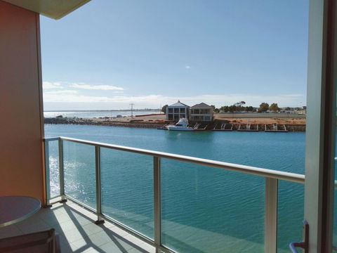 Wallaroo Marina Executive Apartments - Tourism TAS 0