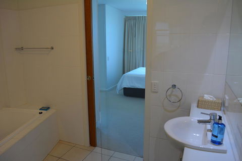 Wallaroo Marina Luxury Apartment - Tourism TAS 20