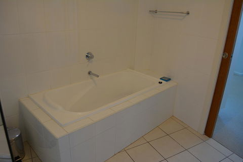 Wallaroo Marina Luxury Apartment - Tourism TAS 24
