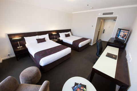 Hotel Grand Chancellor Adelaide - Tourism TAS 1