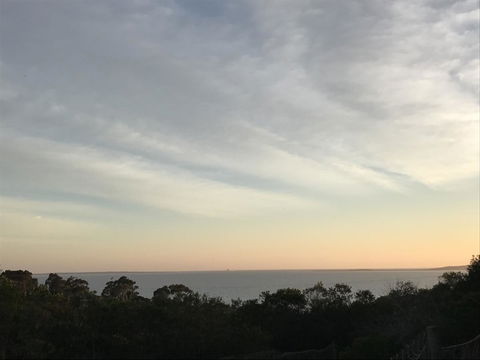 S T U D I O 22 Peaceful Retreat With Garden Views - Tourism TAS 16